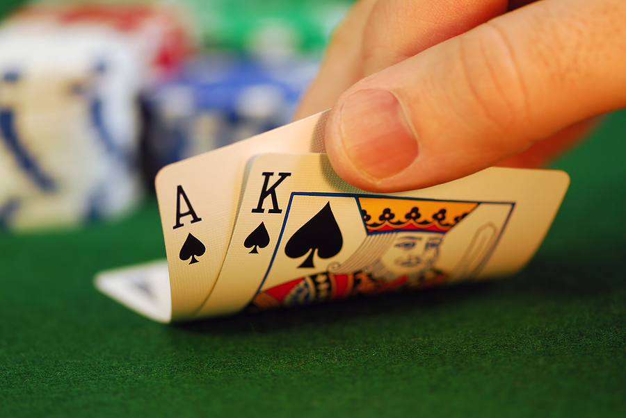 Interesting facts in playing online gambling games