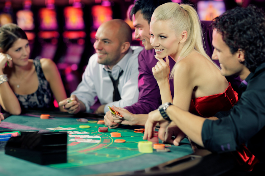 Play In Online Casinos