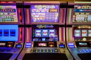 Play 10 Slot Games Improve Online Bet Games In Gacor