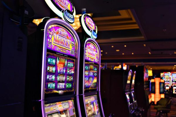 Slot Features